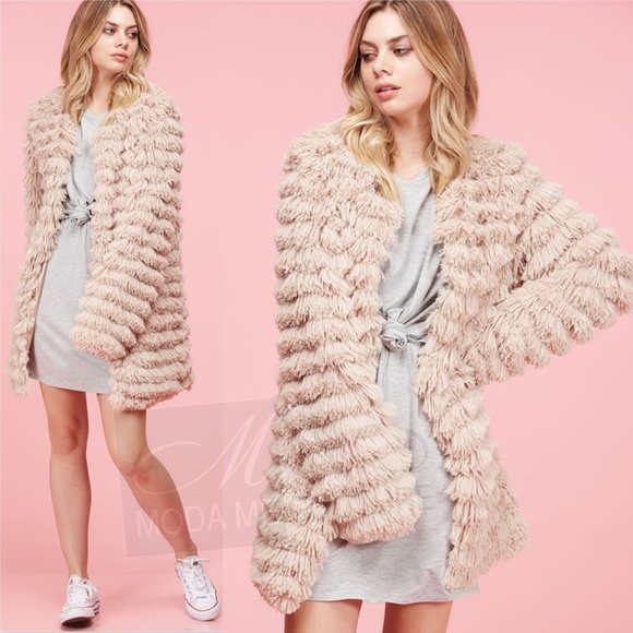 FOXY Fur Jacket NO OFFERS - Picture 2 of 4